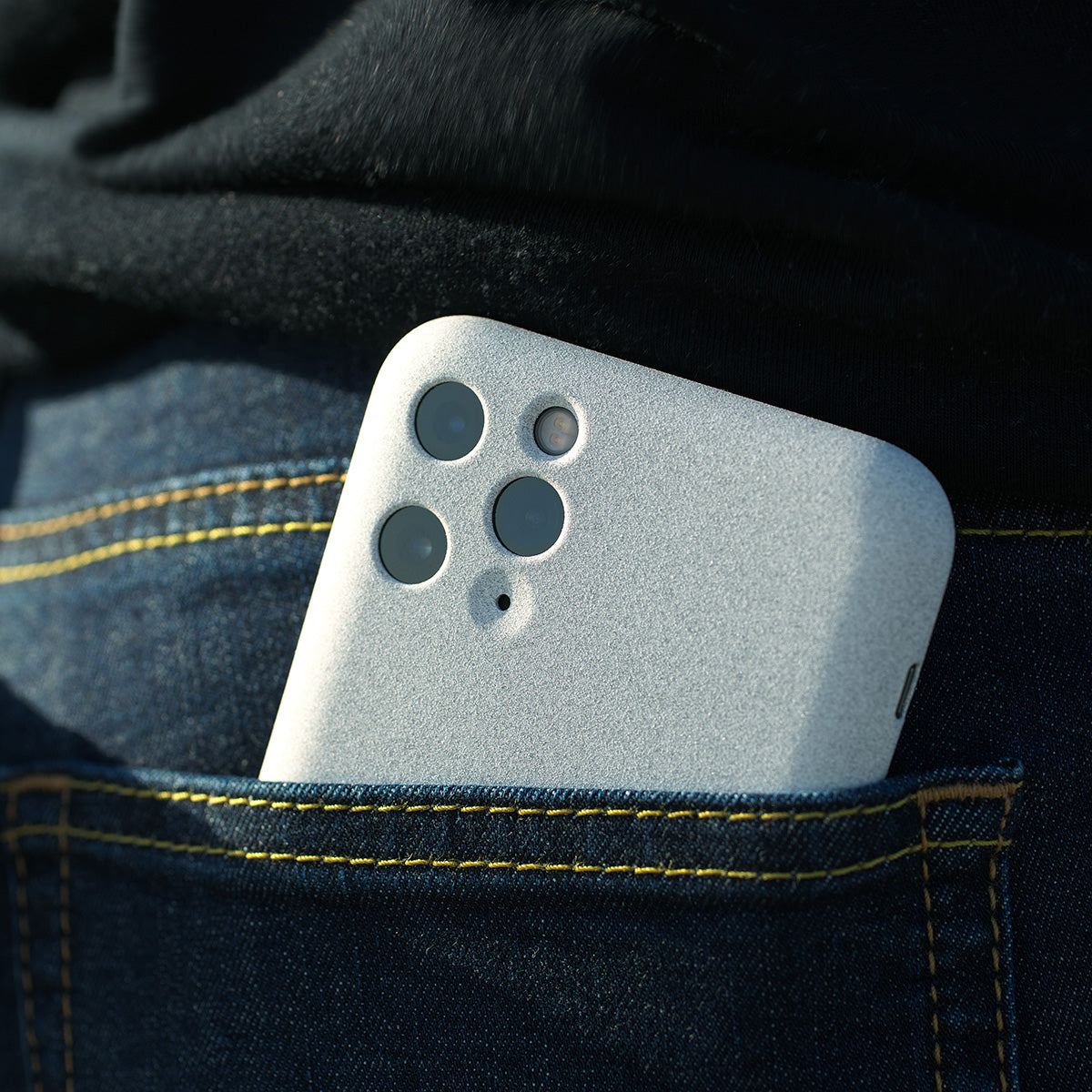 MYNUS iPhone 11 Pro CASE