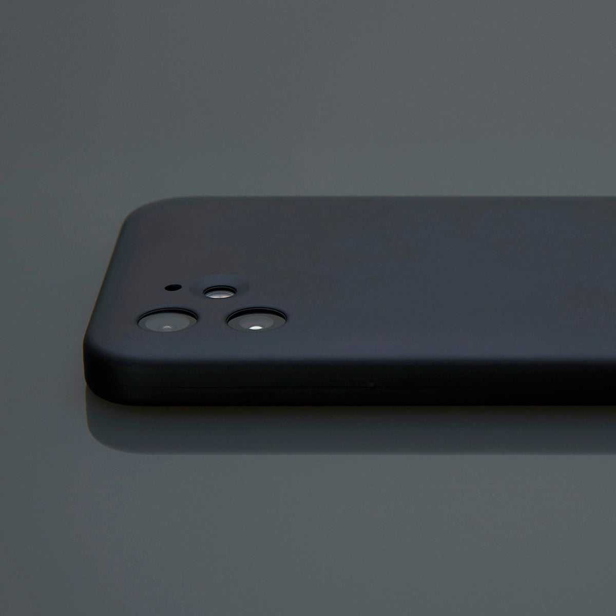 MYNUS iPhone 12 CASE