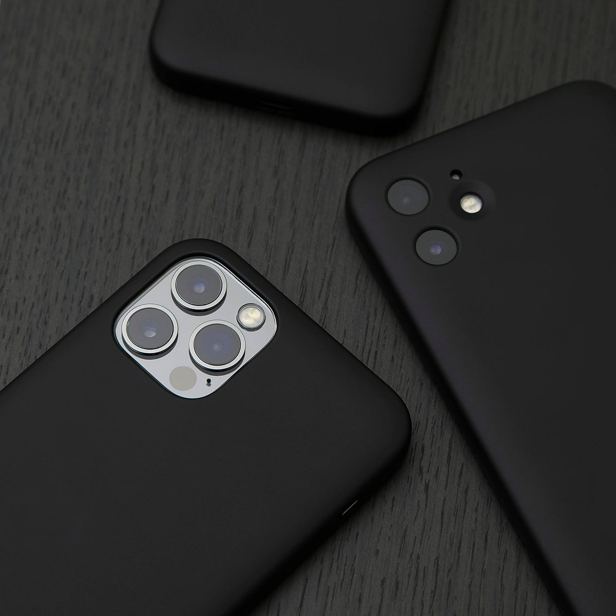 MYNUS iPhone 12 Pro CASE