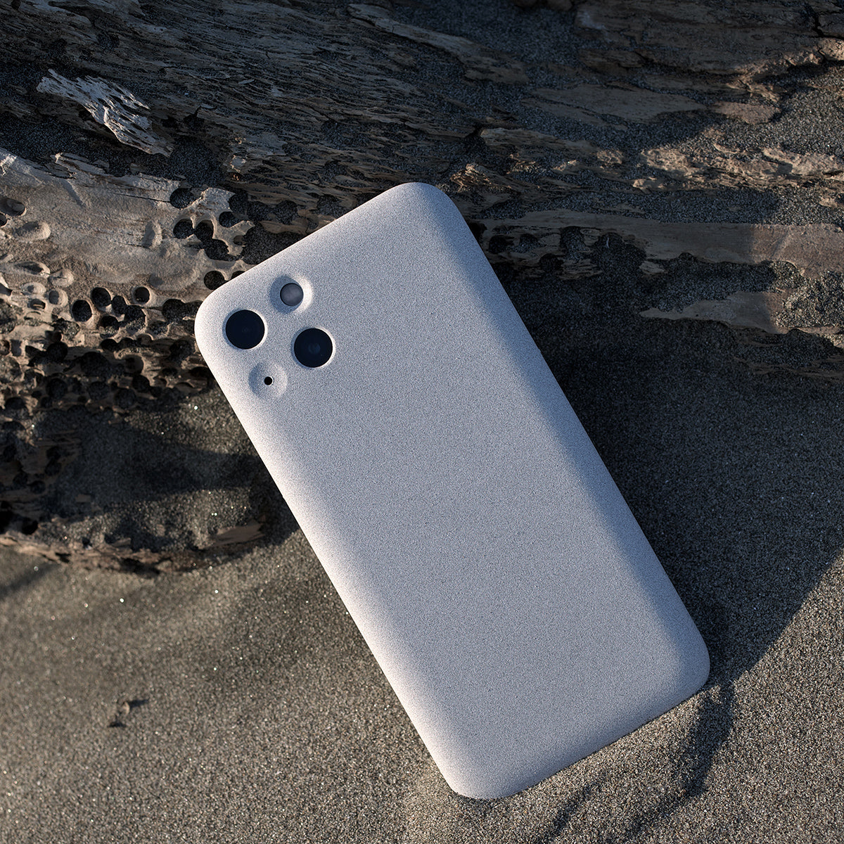 MYNUS iPhone 13 CASE