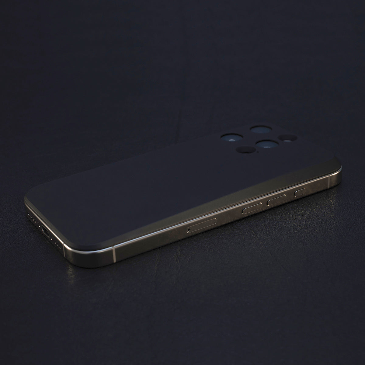 MYNUS iPhone 16 Pro MAGBACK