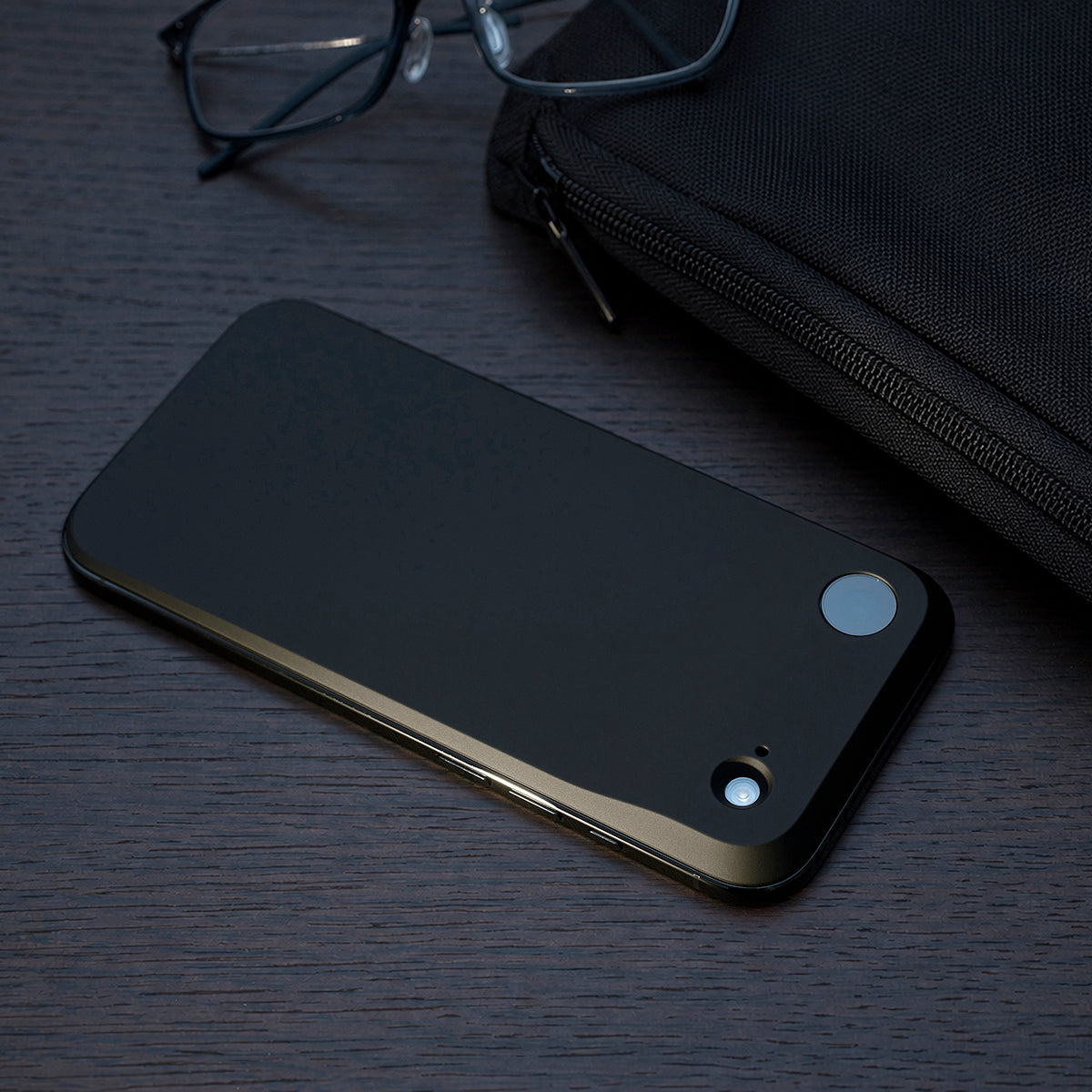 MYNUS iPhone Air BACK